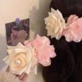 Elegante pettine per capelli con fiori in tessuto rosa e crema e perla per acconciature - Molletta Floreale Rosa Bianco 17# / bianco-rosa