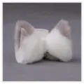 Barrette oreilles de bête peluche Lolita variante blanc gris bloc de couleur fausse fourrure - Oreilles de renard pointues style Q - Extérieur blanc et gris, intérieur blanc