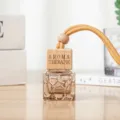 Hängender Auto-Parfumflakon aus geometrischem Glas mit Holzdeckel für Autodiffusor. - Braun