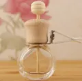Clear glass car vent perfume bottle with wooden cap and clip, empty fragrance diffuser bottle. - Single Hole Flat Round 10ml