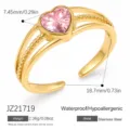 Anello in acciaio inossidabile dorato con zircone rosa a forma di cuore - Cuore Rosa (JZ21719)