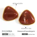 Vintage Maillard style amber resin triangle stud earrings in gold plated stainless steel - Dark Amber Brown (EH12496A) / 42.5x43.9mm
