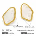 Vintage irregular geometric resin stud earrings in gold plated stainless steel, 42mm size - 1 Pair (42.2x28.8mm) / Cream White (EH12481A)