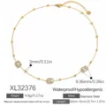 Collar de acero inoxidable dorado con colgantes rectangulares de circonita clara y cuentas - Estilo Circonia Rectangular y Cuentas Doradas (XL32376)