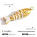Fisch-Anhänger aus goldfarbenem Edelstahl mit weißer Emaille und Strassstein-Detail - Weißer Kreis Fischmotiv (PJ94646A) / 1 Stück