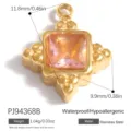 Elegante colgante cuadrado de acero inoxidable dorado con gema rosa incrustada - Estilo Cuadrado (PJ94368B) / 11.8x9.9mm / Rosa
