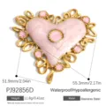 Elegante ciondolo a forma di cuore in acciaio inox con smalto marmorizzato rosa 55,3mm - Ciondolo a Cuore Traforato (PJ92856D) / Oro + Rosa