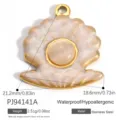 Gold-plated shell-shaped stainless steel pendant with pearl detail for jewelry DIY - Pearlescent Scallop Style (PJ94141A) / 21.2x18.6mm / White