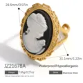 Anello cammeo vintage in acciaio inossidabile placcato oro con intarsio in resina nera - Anello Ritratto di Dama (JZ21678A) / Circa 24,6x31,1mm / Oro Nero