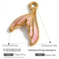 Wasserdichter Meerjungfrauenschwanz-Anhänger aus Edelstahl mit rosa Emaille-Detail - Fischschwanz B (PJ93983GB)