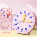 Kinder Lernuhr Modell pädagogische Lehrmittel drei Zeiger verknüpft rosa Schreibtisch Uhr - 10x10cm / Rosa