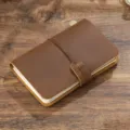 Cuaderno de cuero marrón, diario de viaje vintage, diario hecho a mano, bloc portátil. - Marrón