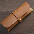 Retro Leder Federmäppchen, braune Rindsleder Schreibwaren Tasche mit Metallknopf Variante. - Crazy Horse Braun