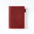 Rote Echtleder Planer Buchhülle mit praktischem Stifthalter für A5 A6 Notizbuch Schutz. - A6 / 88 Blatt Liniertes Papier / Burgunderrot
