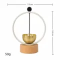 Ornement de bureau bol de méditation en laiton minimaliste avec base en bois, taille compacte. - Cloche Anneau Ondule Yoga / Bois Naturel et Or