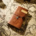 Vintage crazy horse leather traveler notebook journal retro diary cover with metal crown charm - Portable Size / Brown