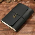Vintage schwarzes Leder Notizbuch mit Anker Anhänger für schöne Reise und Büro - A5-Modell / Crazy Horse Schwarz