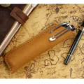 Retro handgemachte Rindsleder Füllfederhalter Hülle Vintage Leder Schutztasche für das Büro - 2er-Pack / Camel