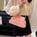 Bolso de noche rosa elegante con diseño de flores 3D y cadena de diamantes dorada - Rosa