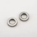 Paire d'anneaux écarteurs en acier inoxydable sans couture avec une finition argentée très lisse - 10x2.5x6mm (10 Pièces/Paquet) / Acier