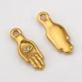 Colgante de mano de Hamsa en acero inoxidable bañado en oro 18K con ojo y cristal - 4 Piezas/Paquete (9x25mm)