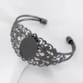 Antike schwarz-metallische Spitzenblumen-Manschettenarmbandbasis mit ovaler Lünettenfassung - 1 Stück / 17x24mm / Gunmetal