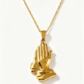Collana con ciondolo mani in preghiera in acciaio inossidabile dorato, gioiello vintage alla moda. - Mani in Preghiera