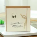 Tarjeta de felicitación vintage con lazo de metal y cordel - Estilo Lazo / Con sobre