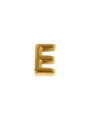 Gouden letter E bedel detailweergave, ideaal voor mooie handgemaakte sieraden en DIY. - Letter E