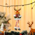 Feestelijke pluche rendier hanger met rode sjaal voor in de kerstboomdecoratie - Rood-Groene Lange Benen Stijl (Rendier)