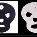 Dekorative Halloween Papierschädel-Girlande in Schwarz und Weiß für die Partygestaltung - Schwarz-Weiß Skelett-Girlande / Einzelstück / Schwarz/Weiß
