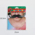 Realistischer schwarzer falscher Schnurrbart in 19,3x15cm Verpackung für Kostüme. - Nach Oben Gewollter Stil / Grau/Weiß