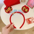 Festliches rotes Haarreif für das chinesische Neujahr mit Goldglitzer und Lametta - Roter Umschlag Stirnband / Einheitsgröße