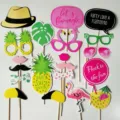 Set di accessori per photo booth a tema fenicottero e ananas per feste di nozze - Taglia unica / Fenicottero