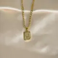 Goldene Edelstahl Quadrat Buchstabe Q Anhänger Halskette, minimalistischer Hip-Hop Schmuck. - Buchstabe Q / Gold