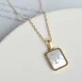Goldene Titanstahl quadratische Perlmutt Buchstabe F Anhänger Halskette für Damen Schmuck - Buchstabe F