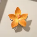 Pince à cheveux fleur de frangipanier orange vif avec dégradé pour un style vacances - Emballage individuel (sac OPP) / Rouge Orangé Dégradé (8cm)