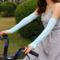 Manichette in seta ghiacciata di protezione solare estiva, copribraccia traspiranti per sport. - Manicotti refrigeranti, blu