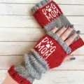 Gestrickte fingerlose Handschuhe Armwärmer rot grau Block Hundemama Druck Winter - Buchstabe Rot