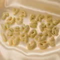 Pummelige 26 Alphabet Buchstaben Strass Kupfer Anhänger stilvolle Hip Hop Schmuckkette Artikel - Halskette Buchstabe B