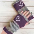 Modische Herbst und Winter warme gestrickte fingerlose Handschuhe mit Herz Pfotenmuster. - Herz Lila