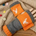 Orange-graue Strick-Fingerlose Handschuhe mit weisser Vogel-Stickerei für kuschelige Wintertage. - Adler Gelb