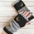 Strick fingerlose Handschuhe Winter warme Armstulpen schwarz grau Schmetterling Stickerei - Schmetterling Schwarz