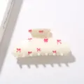 Pince à cheveux crème de 10,5 cm avec d'élégants motifs de nœuds rouges et pois - Style Nœud à Pois / 10.5cm / Crème