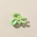 Piccola molletta per capelli a fiocco verde iridescente da 2,7 cm con finitura perlata - Stile Nodo a Farfalla Lineare / 2.7cm / Verde erba
