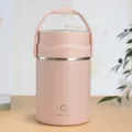 Detailansicht des eleganten cremefarbenen isolierten Speisebehälters mit praktischem Griff - 600ml / Rosa