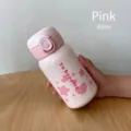 Primer plano de un termo de acero inoxidable rosa de 350 ml con dibujos de corazones. - 350ml / Estrella Rosa