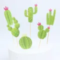 Gedetailleerd overzicht van diverse groene cactus taarttoppers voor feestdecoratie - Cactus taarttopper materiaalpakket