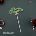 Decorazione festiva per torta Merry Christmas verde con un elegante fiocco dorato - Stile Fiocco Oro Lettere Verde