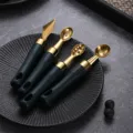 4-teiliges goldenes Edelstahl-Obst-Schnitzset und Kugelausstecher für Wassermelonen - Runder Obstportionierer (Gold-430 Material)
